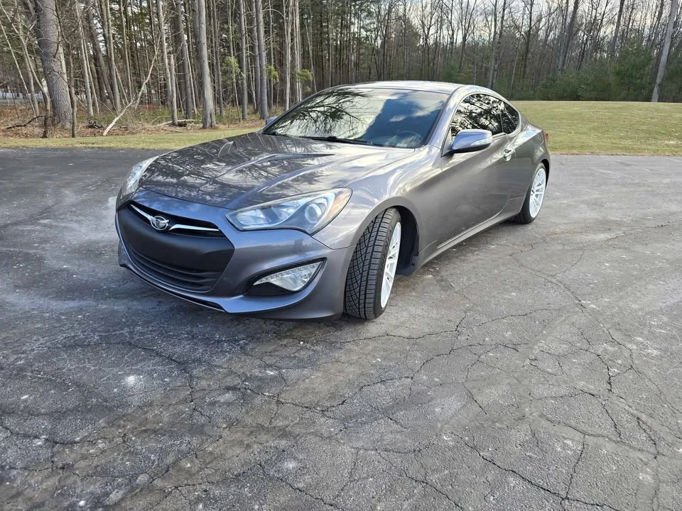 2015 Hyundai Genesis Coupe - Image 8 of 18