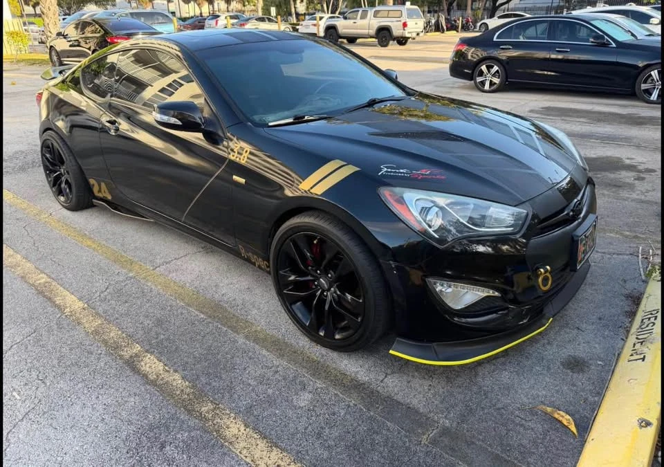 2015 Hyundai Genesis Coupe - Image 6 of 11