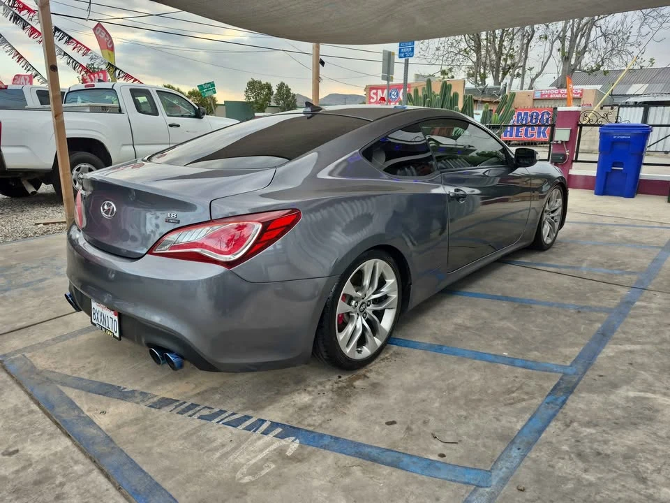2015 Hyundai Genesis Coupe - Image 4 of 12