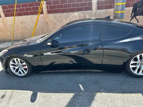 2015 Hyundai Genesis Coupe 3.8 R-Spec Coupe