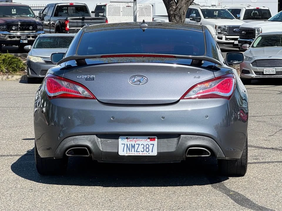 2015 Hyundai Genesis Coupe - Image 7 of 12