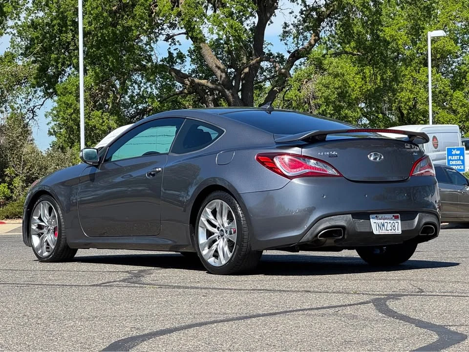 2015 Hyundai Genesis Coupe - Image 4 of 12