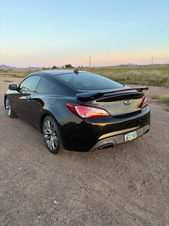 2015 Hyundai Genesis Coupe - Image 3 of 15