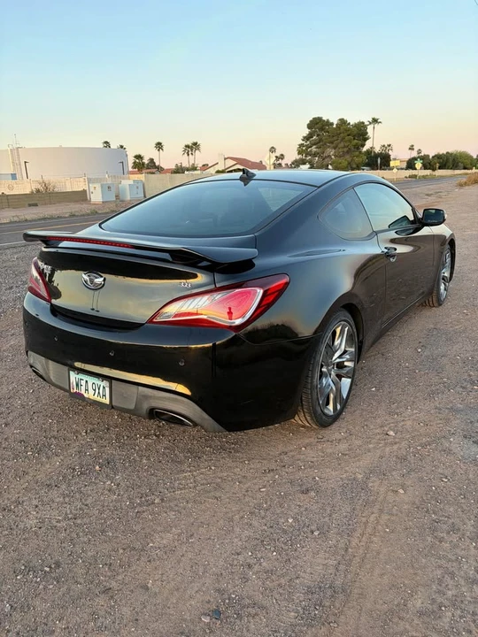 2015 Hyundai Genesis Coupe - Image 5 of 15