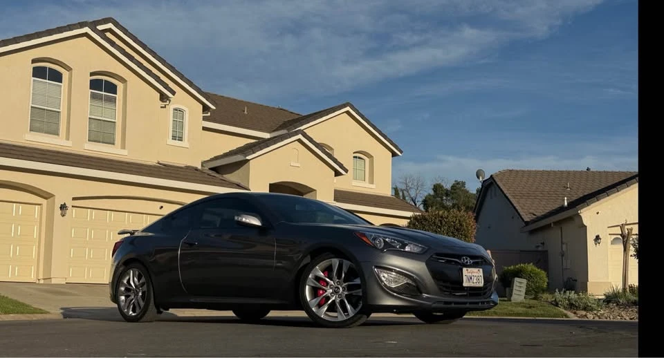 2015 Hyundai Genesis Coupe - Image 3 of 8
