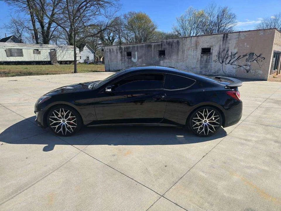 2015 Hyundai Genesis Coupe - Image 19 of 20