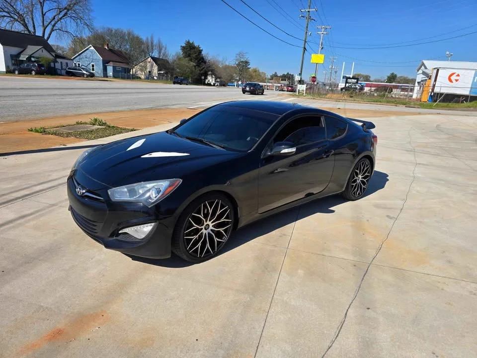 2015 Hyundai Genesis Coupe - Image 2 of 20