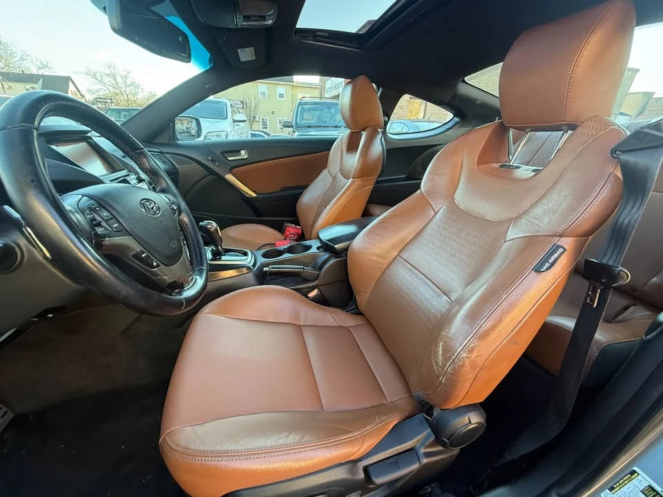 2015 Hyundai Genesis Coupe - Image 7 of 16