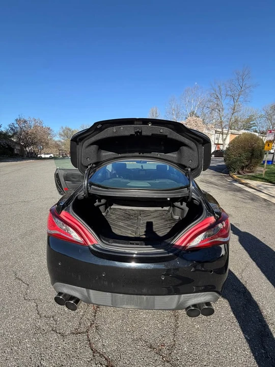 2015 Hyundai Genesis Coupe - Image 9 of 18
