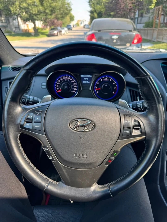 2015 Hyundai Genesis Coupe - Image 14 of 17