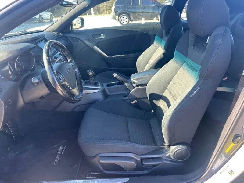 2015 Hyundai Genesis Coupe - Image 8 of 20