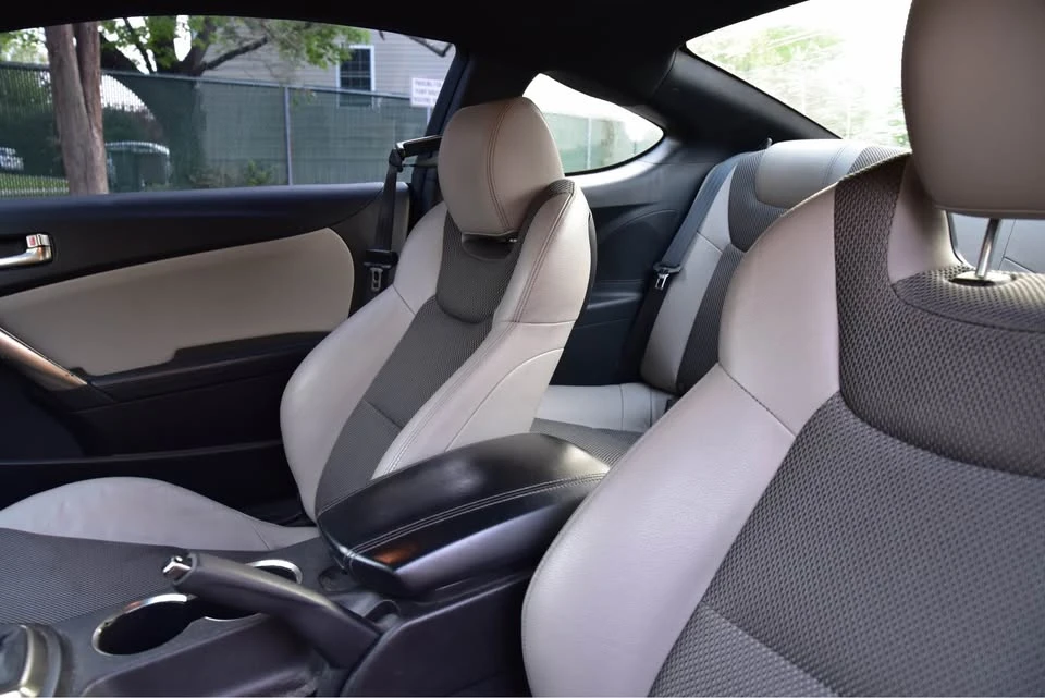 2015 Hyundai Genesis Coupe - Image 9 of 15