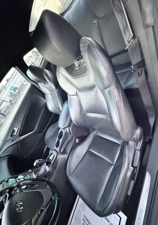 2015 Hyundai Genesis Coupe - Image 15 of 20