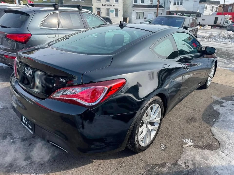 2015 Hyundai Genesis Coupe - Image 6 of 19
