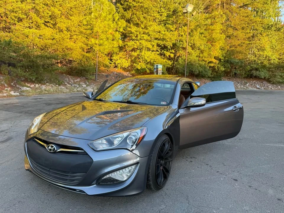 2015 Hyundai Genesis Coupe - Image 7 of 17