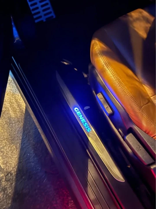 2015 Hyundai Genesis Coupe - Image 9 of 17