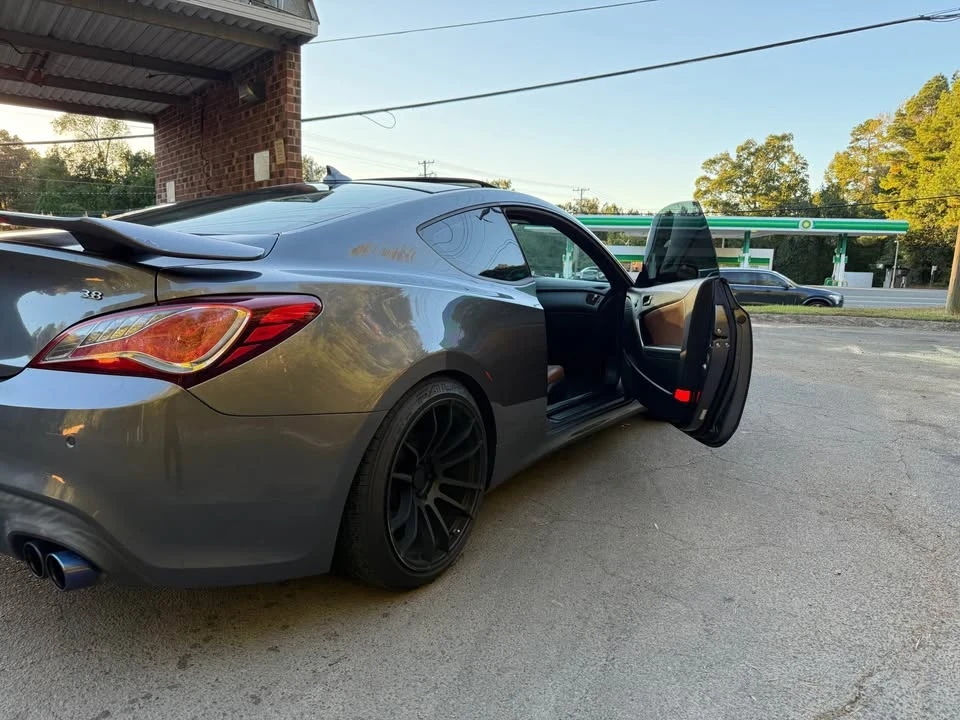 2015 Hyundai Genesis Coupe - Image 6 of 17