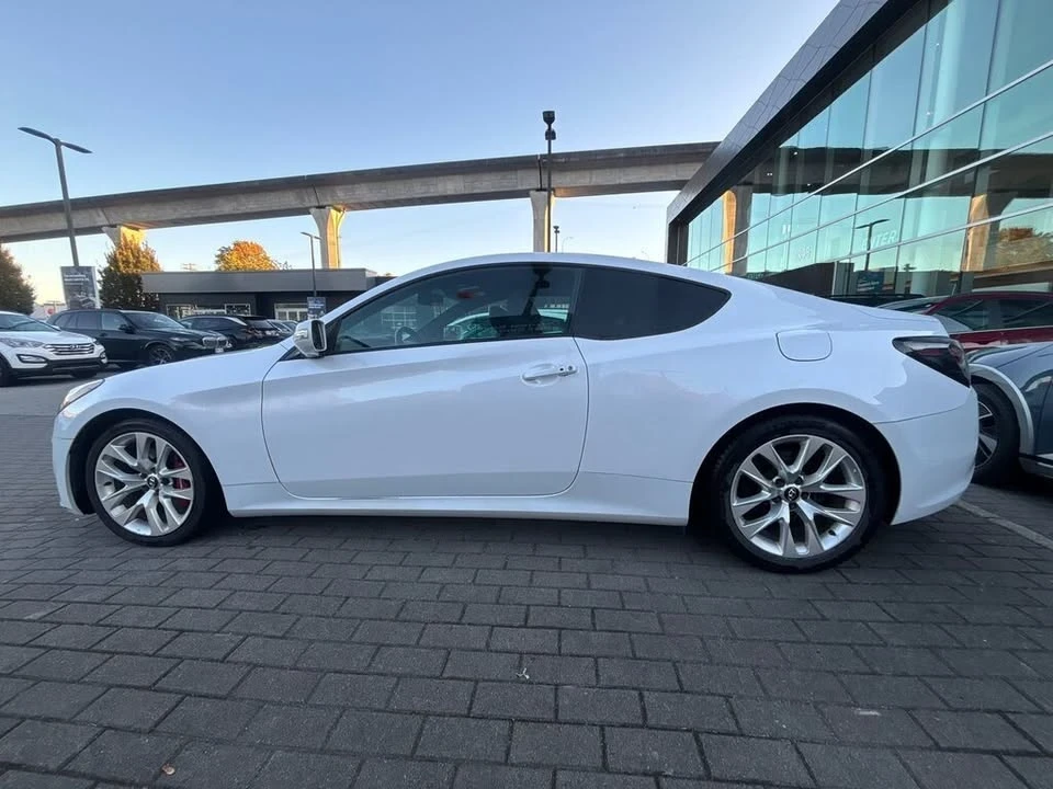2015 Hyundai Genesis Coupe - Image 3 of 8