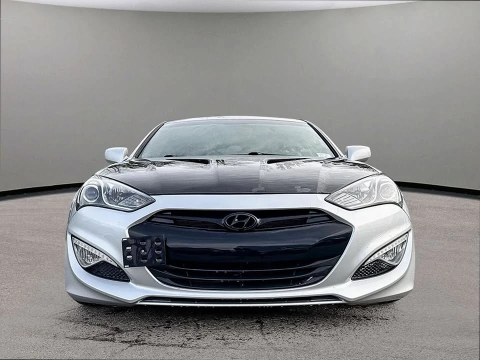 2015 Hyundai Genesis Coupe - Image 2 of 3