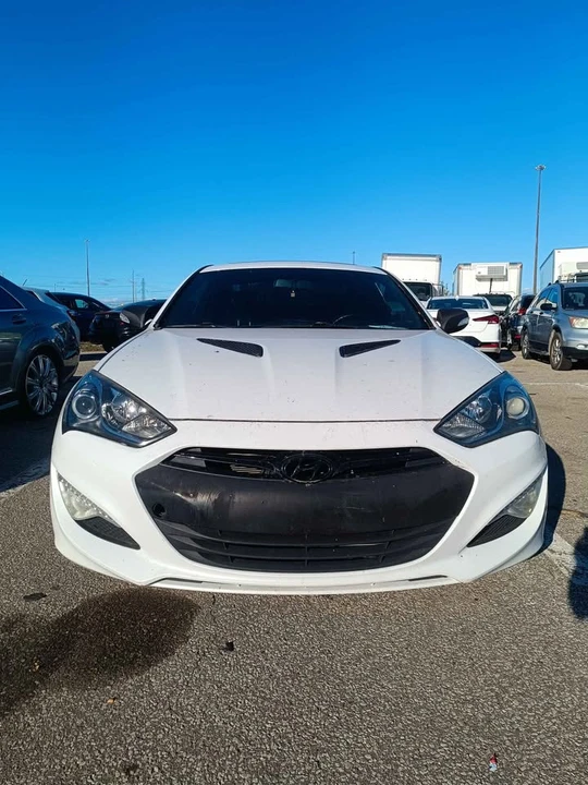 2015 Hyundai Genesis Coupe - Image 3 of 10
