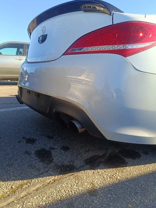 2015 Hyundai Genesis Coupe - Image 6 of 10