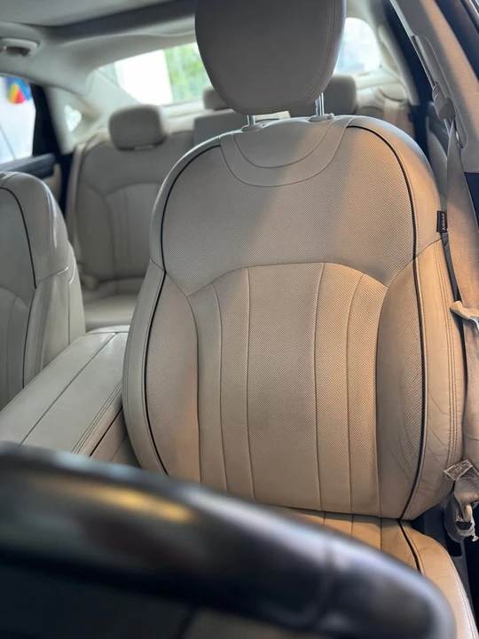 2015 Hyundai Genesis - Image 7 of 9