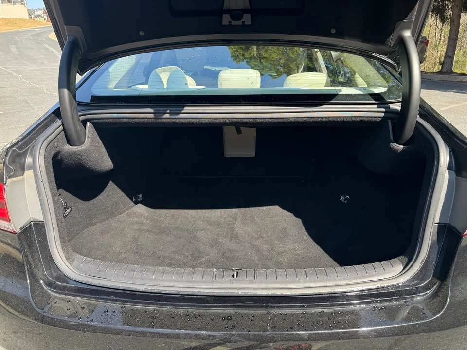 2015 Hyundai Genesis - Image 6 of 9