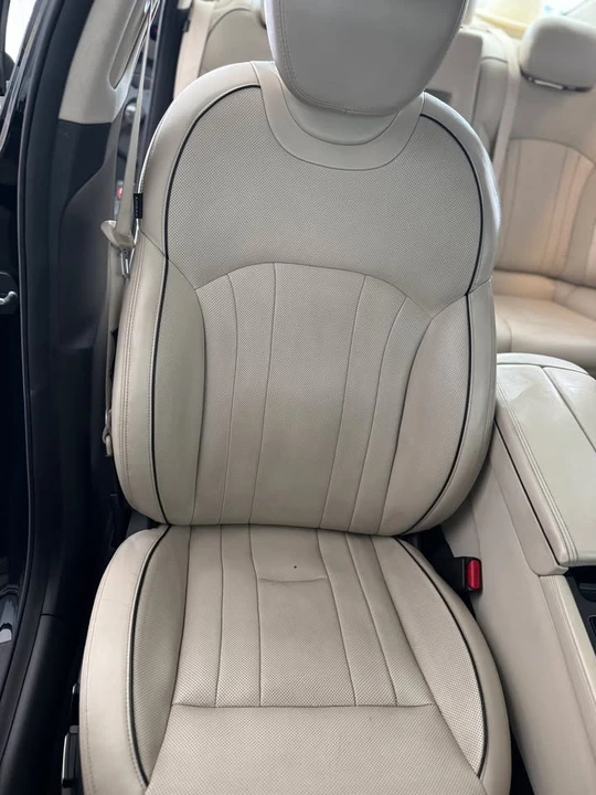 2015 Hyundai Genesis - Image 8 of 9