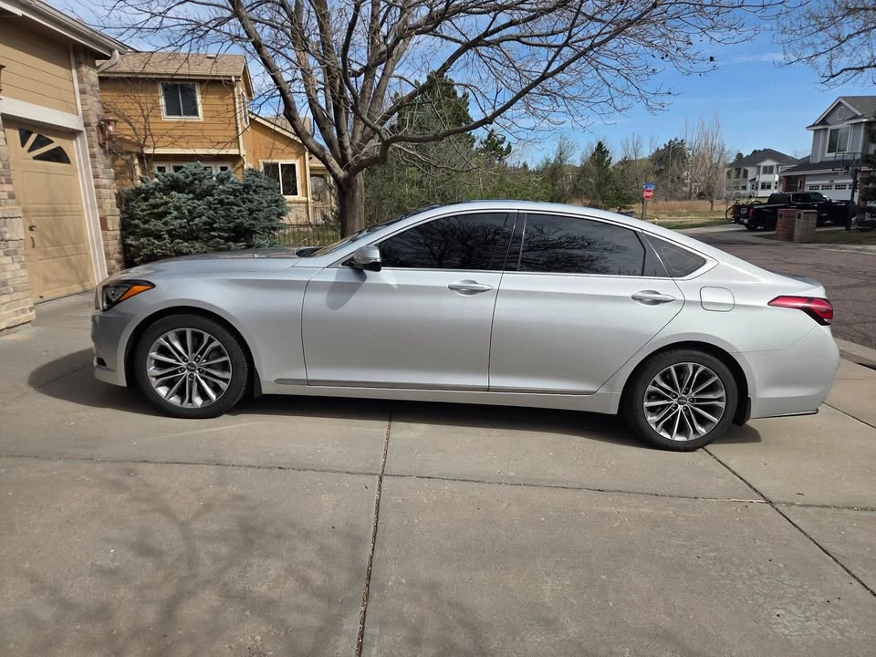 2015 Hyundai Genesis - Image 7 of 19