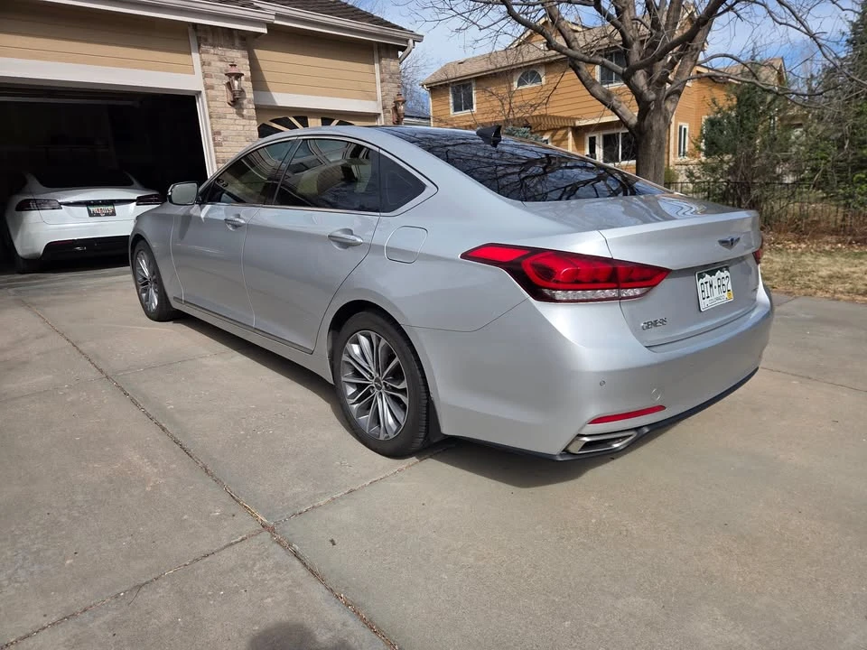 2015 Hyundai Genesis - Image 6 of 19