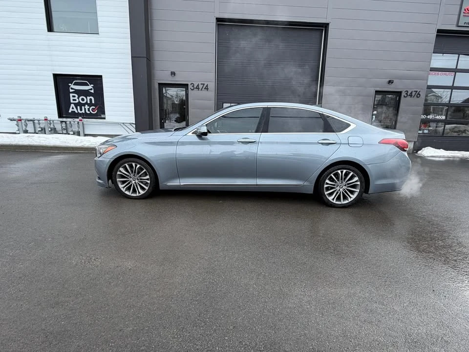 2015 Hyundai Genesis - Image 2 of 11