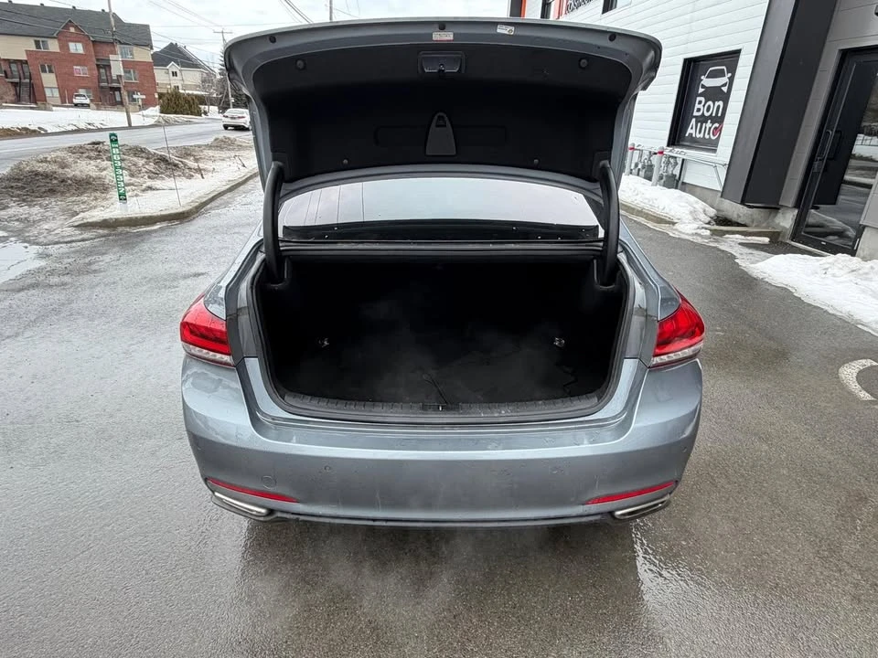 2015 Hyundai Genesis - Image 8 of 11