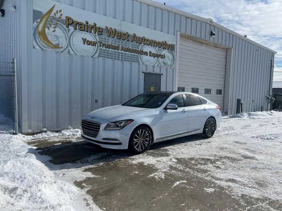2015 Hyundai Genesis - Image 9 of 20