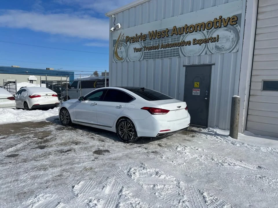 2015 Hyundai Genesis - Image 7 of 20