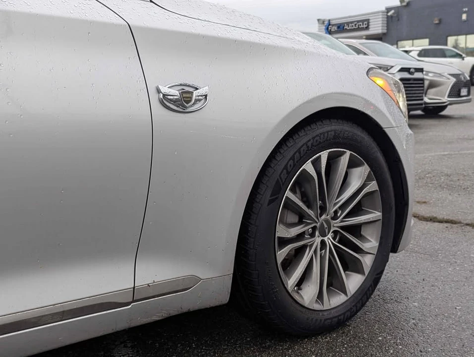 2015 Hyundai Genesis - Image 6 of 16