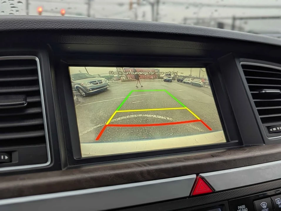 2015 Hyundai Genesis - Image 15 of 16