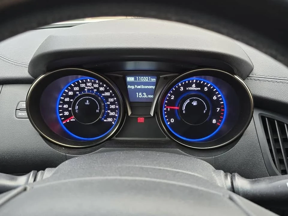 2015 Hyundai Genesis - Image 7 of 9