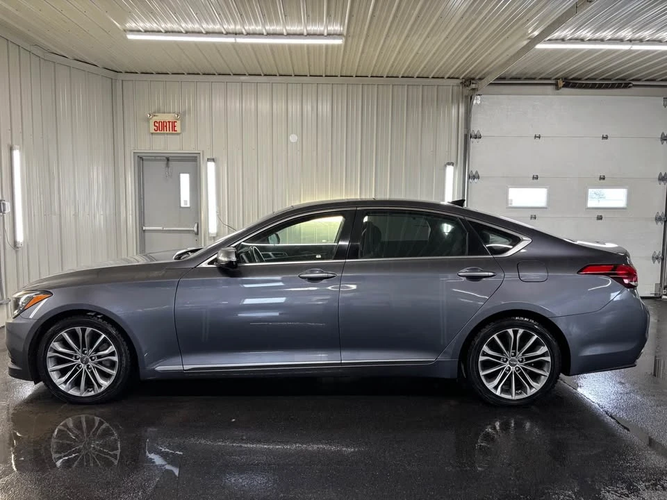 2015 Hyundai Genesis - Image 6 of 16