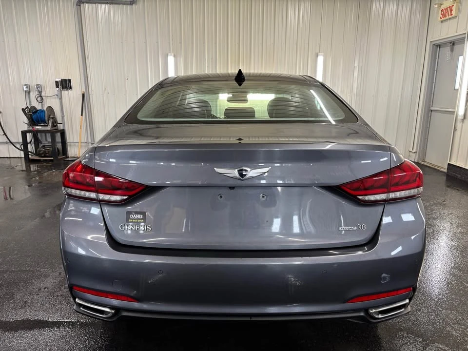2015 Hyundai Genesis - Image 4 of 16