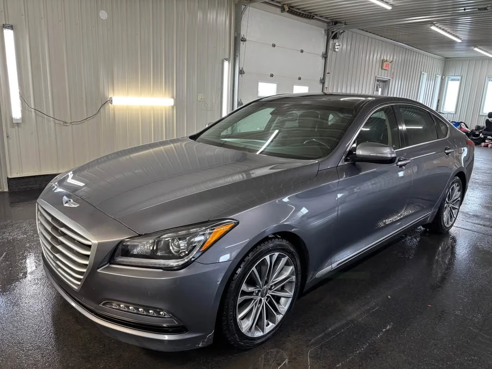 2015 Hyundai Genesis - Image 7 of 16
