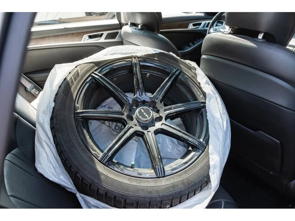 2015 Hyundai Genesis - Image 20 of 20