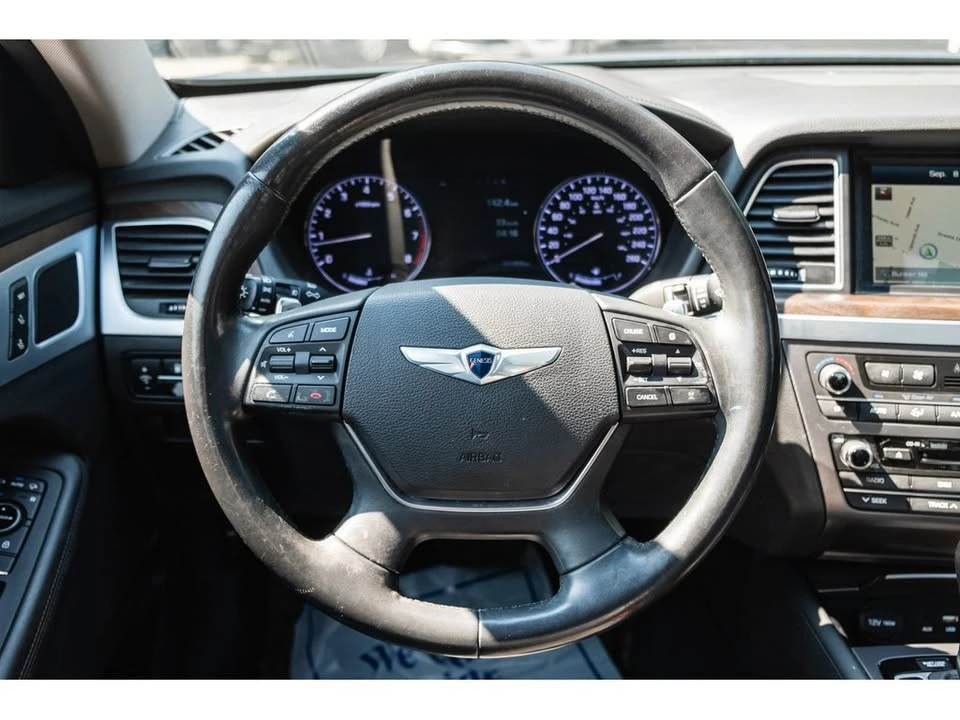 2015 Hyundai Genesis - Image 7 of 20