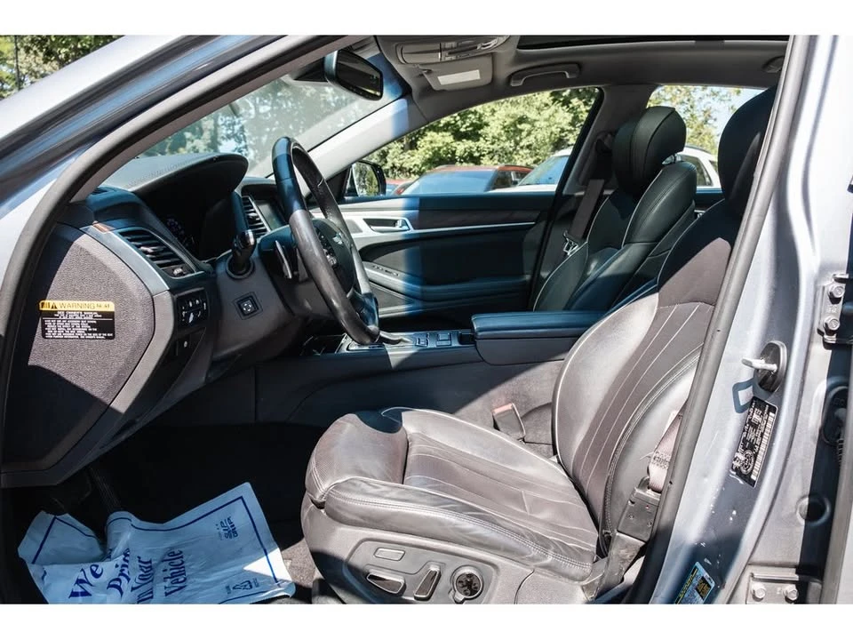 2015 Hyundai Genesis - Image 5 of 20