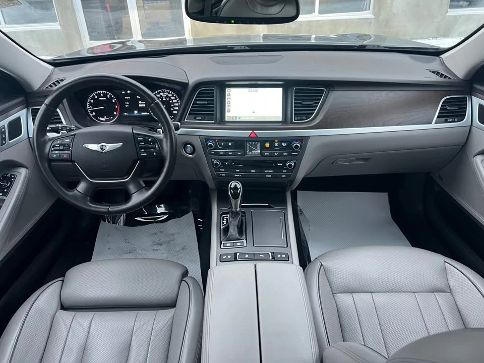 2015 Hyundai Genesis - Image 10 of 20