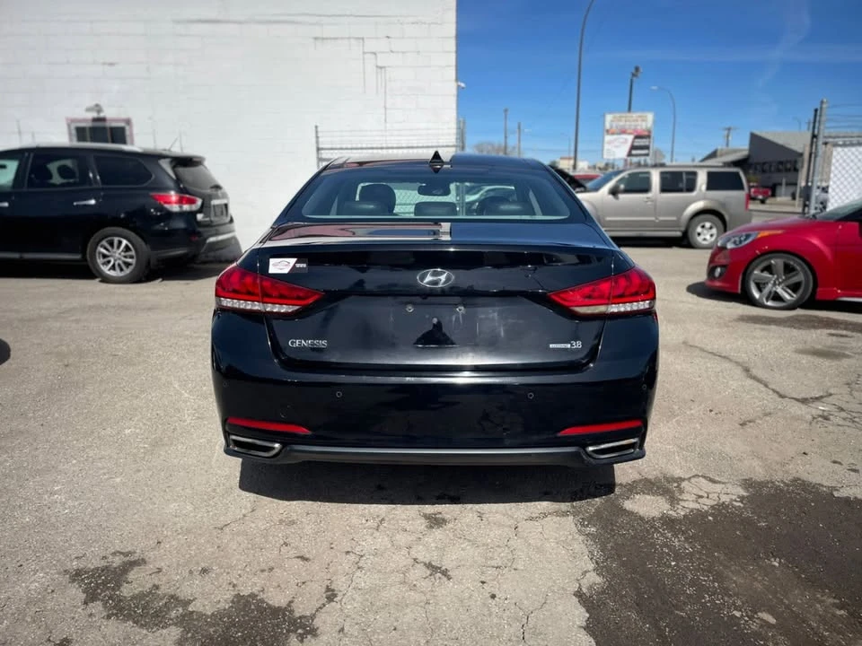 2015 Hyundai Genesis - Image 5 of 20