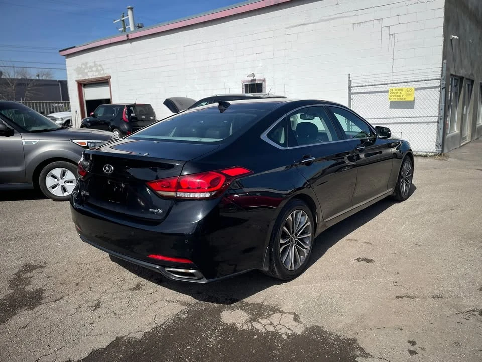 2015 Hyundai Genesis - Image 4 of 20