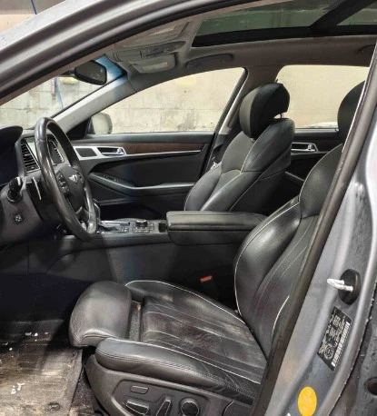 2015 Hyundai Genesis - Image 6 of 6
