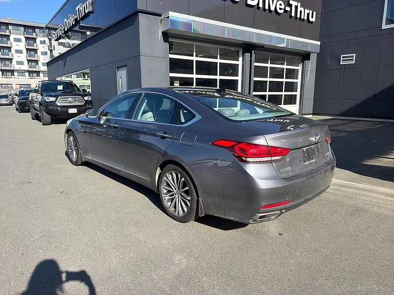 2015 Hyundai Genesis - Image 4 of 5
