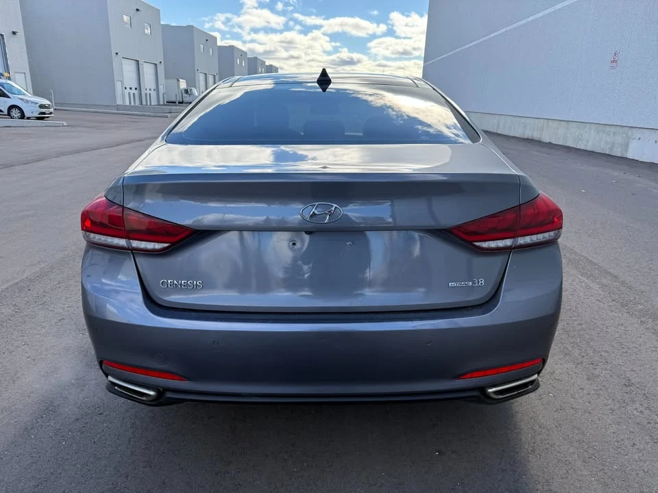 2015 Hyundai Genesis - Image 6 of 20