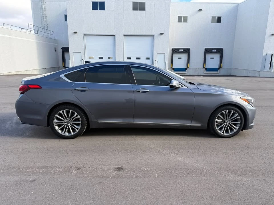 2015 Hyundai Genesis - Image 8 of 20